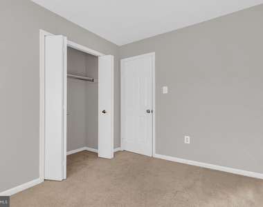 4637 Luxberry Drive - Photo Thumbnail 25