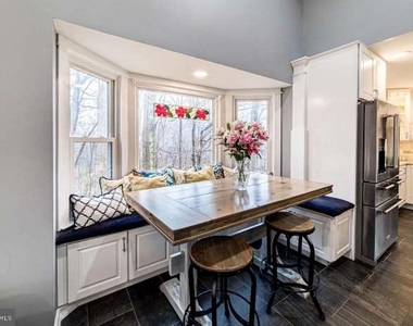 7679 Green Garland Drive - Photo Thumbnail 4