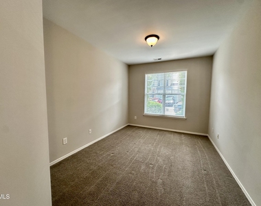 8208 Stone Cellar Drive - Photo Thumbnail 4
