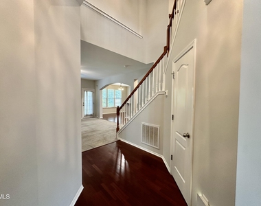 8208 Stone Cellar Drive - Photo Thumbnail 3