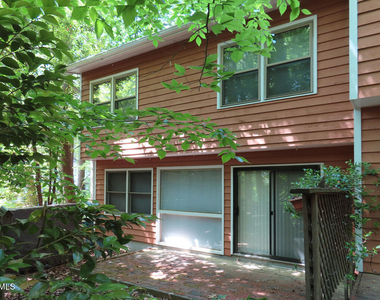 107 S Peak Drive - Photo Thumbnail 23