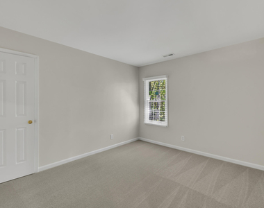 102 Cove Creek Drive - Photo Thumbnail 28