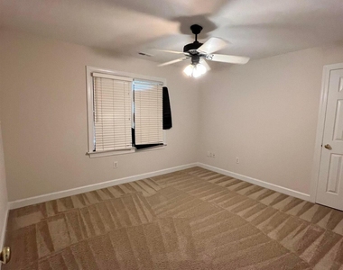 14 Aman Court - Photo Thumbnail 13