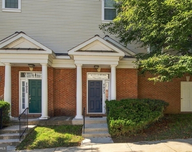 7023 Huntley Run Place - Photo Thumbnail 1