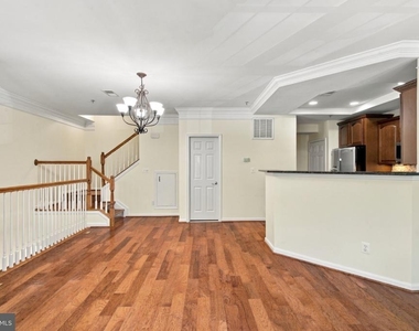 7023 Huntley Run Place - Photo Thumbnail 11