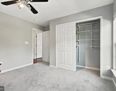 7023 Huntley Run Place - Photo Thumbnail 28