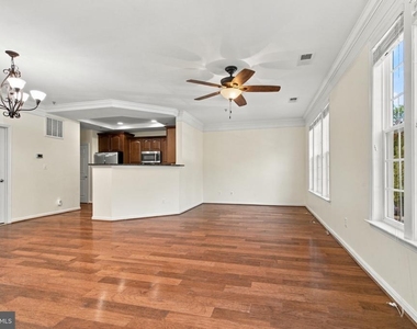 7023 Huntley Run Place - Photo Thumbnail 5