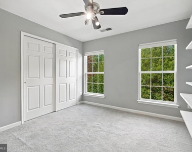 7023 Huntley Run Place - Photo Thumbnail 27
