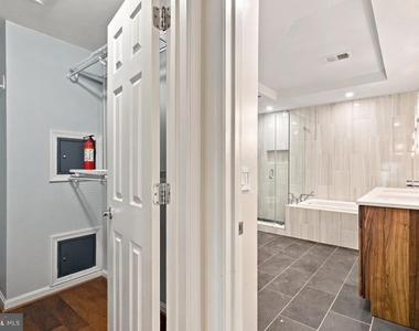 7023 Huntley Run Place - Photo Thumbnail 21