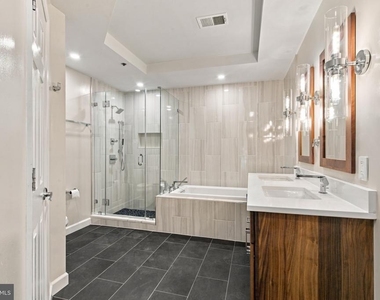 7023 Huntley Run Place - Photo Thumbnail 23