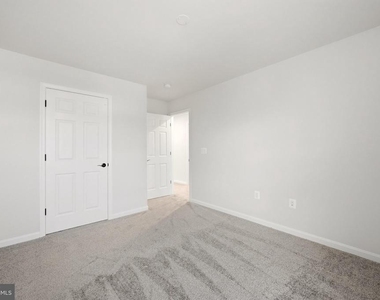 102 Curtain Fall Drive - Photo Thumbnail 35