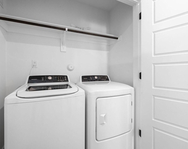 554 E Hargett Street - Photo Thumbnail 22
