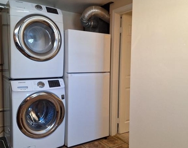 10506 Oak Place - Photo Thumbnail 8