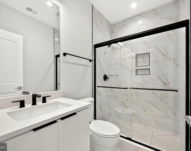158 N Lee - Photo Thumbnail 7