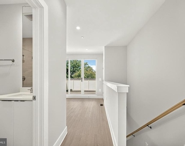 158 N Lee - Photo Thumbnail 46