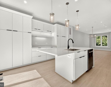 158 N Lee - Photo Thumbnail 19