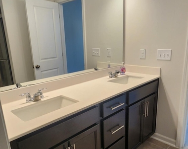 5337 Arkose Drive - Photo Thumbnail 5