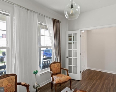 2131 Berwick Drive - Photo Thumbnail 7