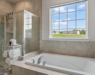 2131 Berwick Drive - Photo Thumbnail 16