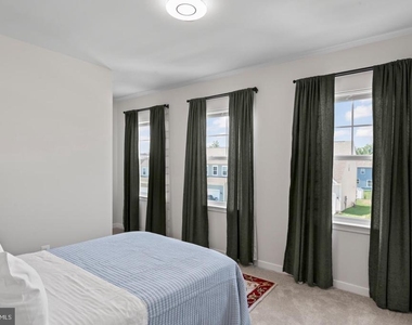 2131 Berwick Drive - Photo Thumbnail 21