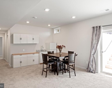 2131 Berwick Drive - Photo Thumbnail 33