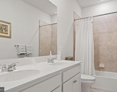 2131 Berwick Drive - Photo Thumbnail 28