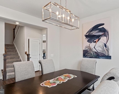 2131 Berwick Drive - Photo Thumbnail 8