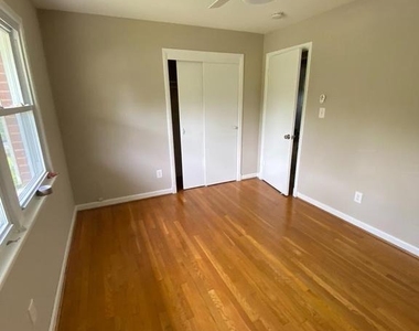 809 N Ashton Street - Photo Thumbnail 18
