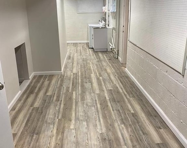 809 N Ashton Street - Photo Thumbnail 32