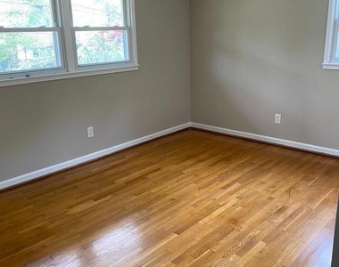 809 N Ashton Street - Photo Thumbnail 17