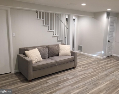 809 N Ashton Street - Photo Thumbnail 24
