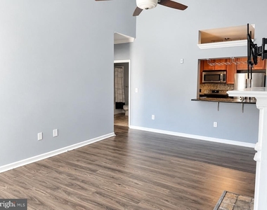4550 Strutfield Lane - Photo Thumbnail 8