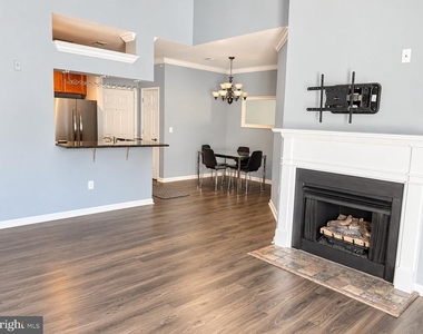 4550 Strutfield Lane - Photo Thumbnail 6