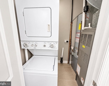 1525 King Street - Photo Thumbnail 12