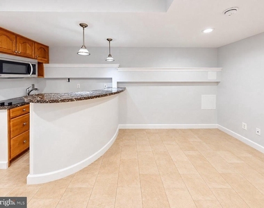 1525 King Street - Photo Thumbnail 3