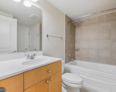 820 N Pollard Street - Photo Thumbnail 17