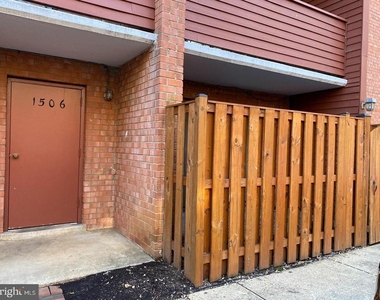 1506 S George Mason Drive - Photo Thumbnail 20