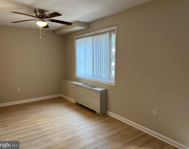 1506 S George Mason Drive - Photo Thumbnail 10