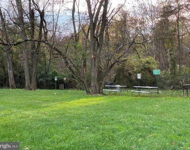 1506 S George Mason Drive - Photo Thumbnail 26