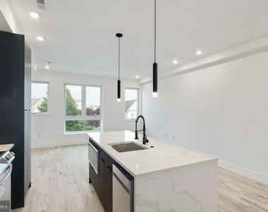 1522 N 8th Street - Photo Thumbnail 20