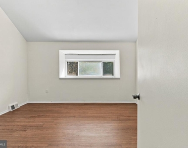 7601 Crittenden Street - Photo Thumbnail 16
