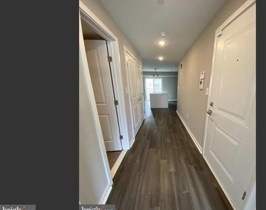 765 N Uber Street - Photo Thumbnail 8