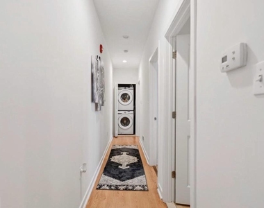 6212 Ridge Avenue - Photo Thumbnail 10