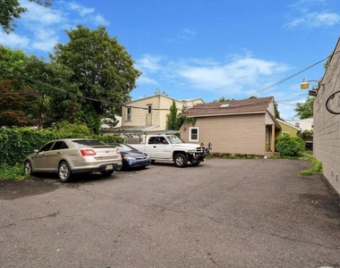 6212 Ridge Avenue - Photo Thumbnail 13