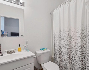 6212 Ridge Avenue - Photo Thumbnail 11