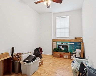6212 Ridge Avenue - Photo Thumbnail 9