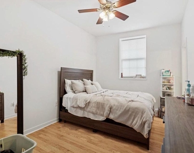 6212 Ridge Avenue - Photo Thumbnail 6