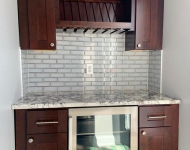 1729 S 19th Street - Photo Thumbnail 6