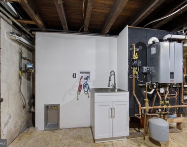 439 Dupont Street - Photo Thumbnail 18