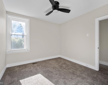 439 Dupont Street - Photo Thumbnail 24